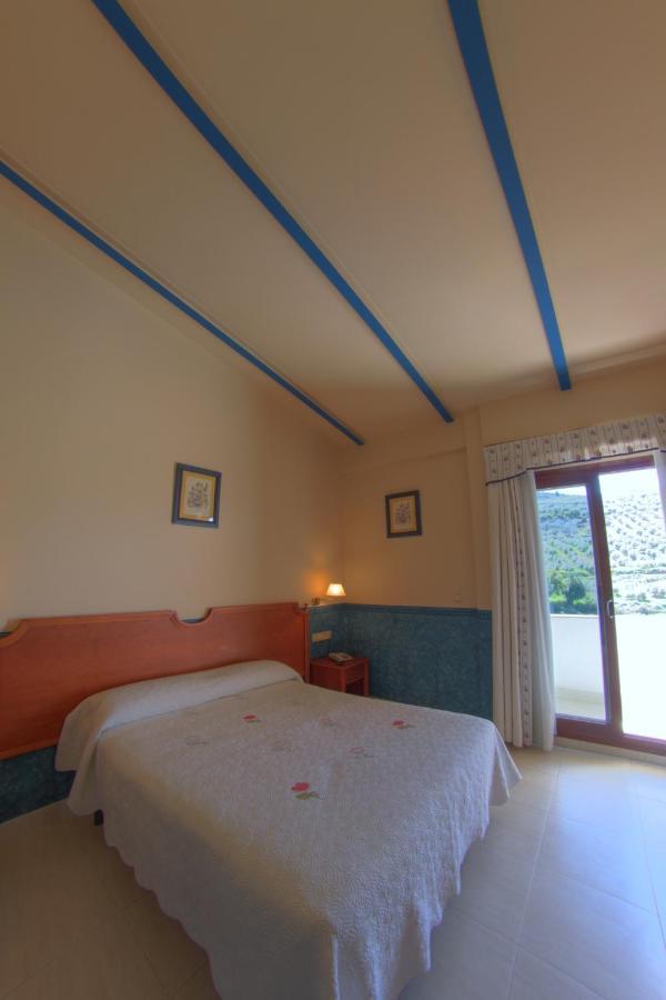 Hotel Avenida Beas de Segura Ngoại thất bức ảnh