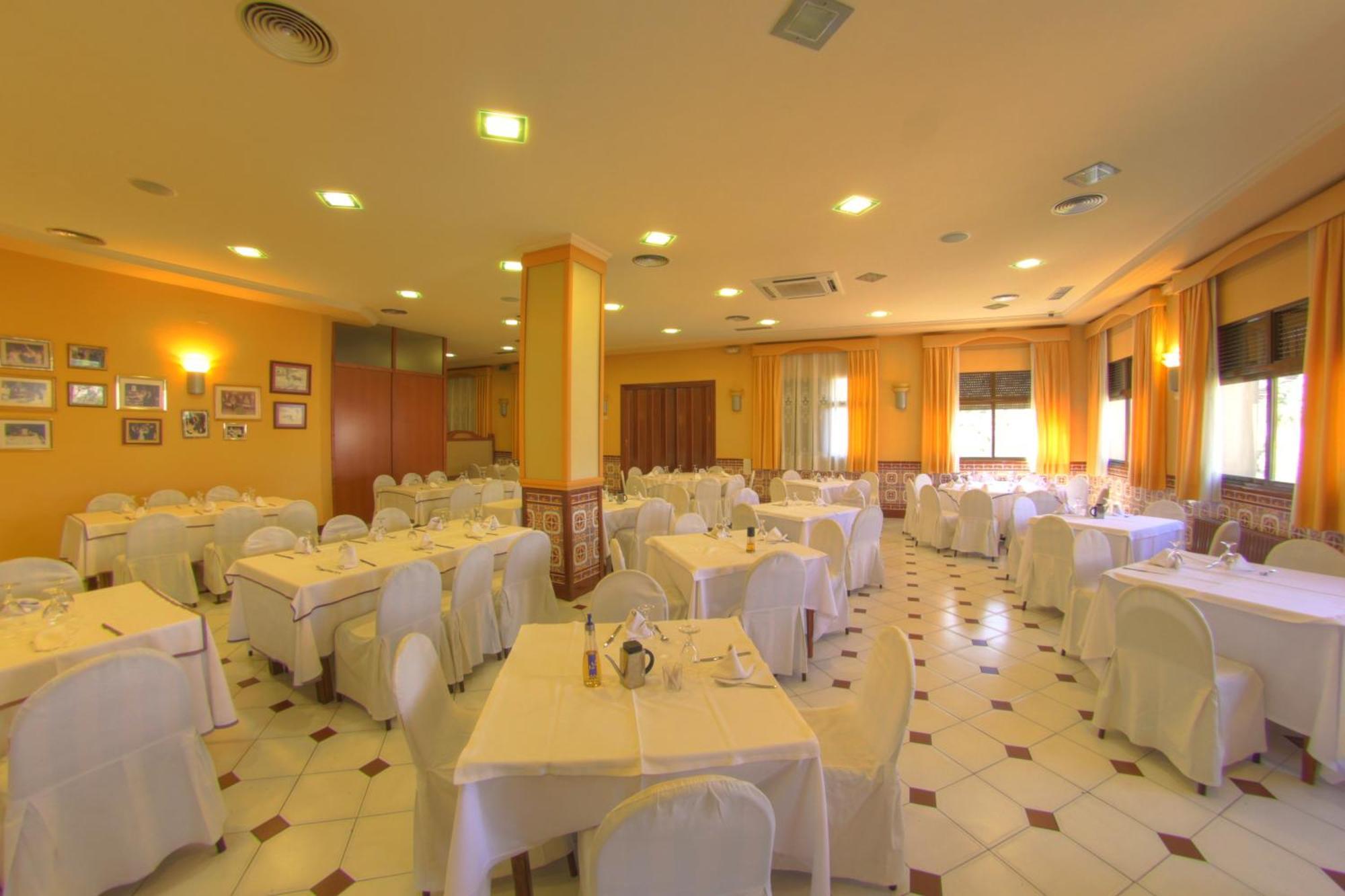 Hotel Avenida Beas de Segura Ngoại thất bức ảnh