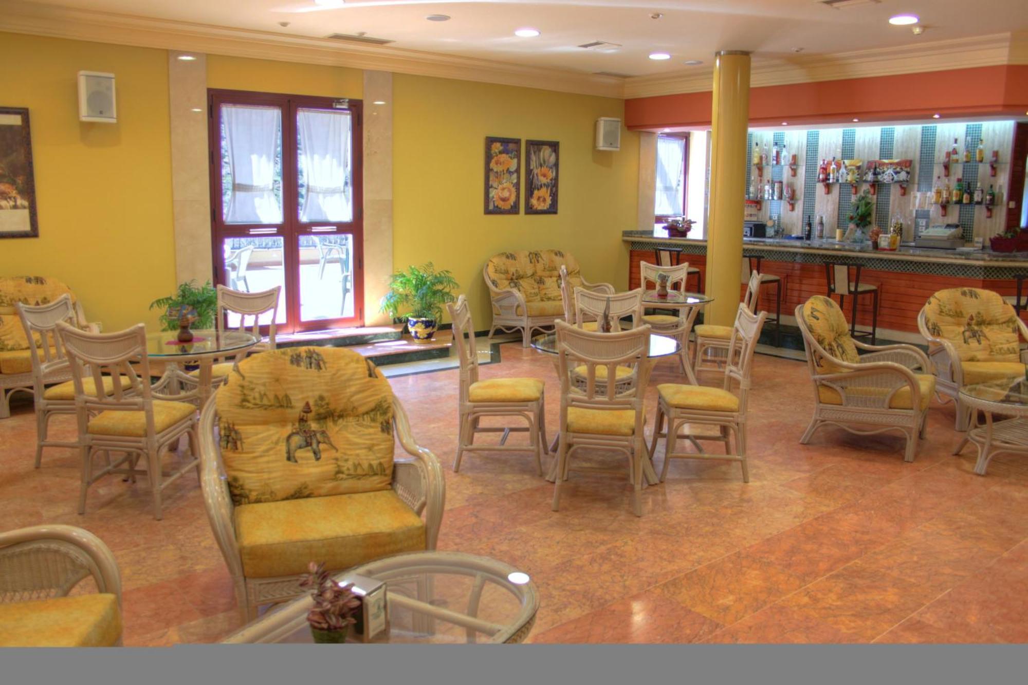 Hotel Avenida Beas de Segura Ngoại thất bức ảnh